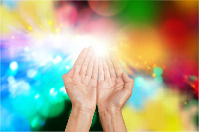 Health benefits through color therapy