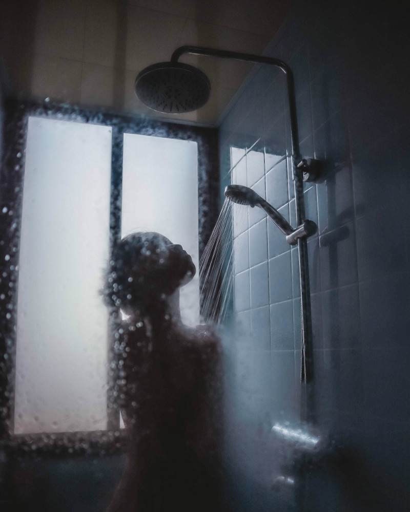 hot-vs-cold-showering
